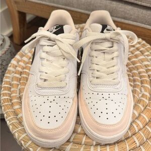 Women’s Nike Court Vision Low